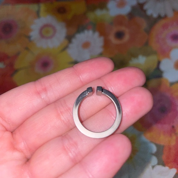 Tiffany T square ring size 7 - Picture 2 of 8